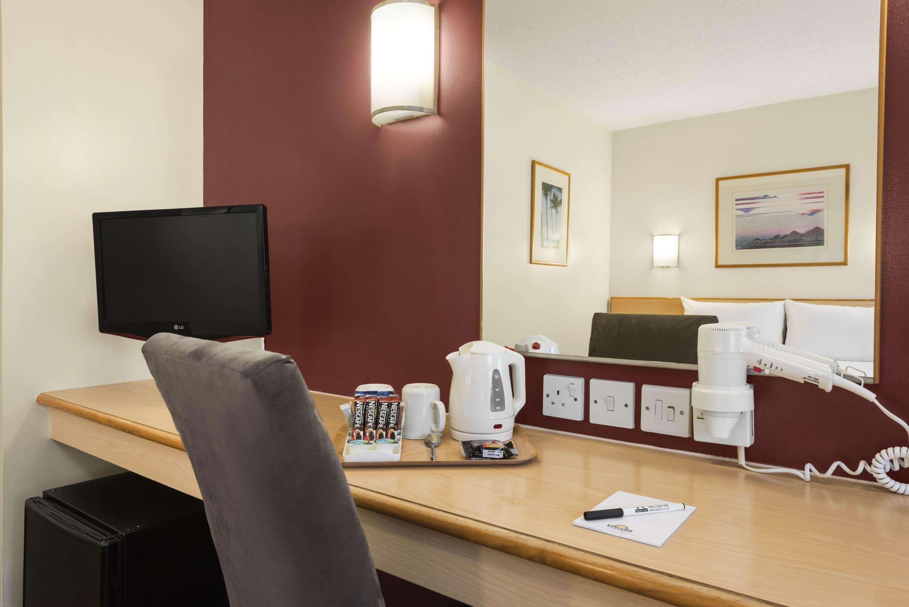 Hotel Days Warwick South - Southbound M40 Ashorne