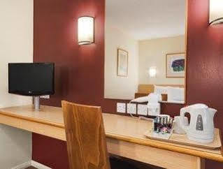 Days Warwick South - Southbound M40 Hotel Ashorne